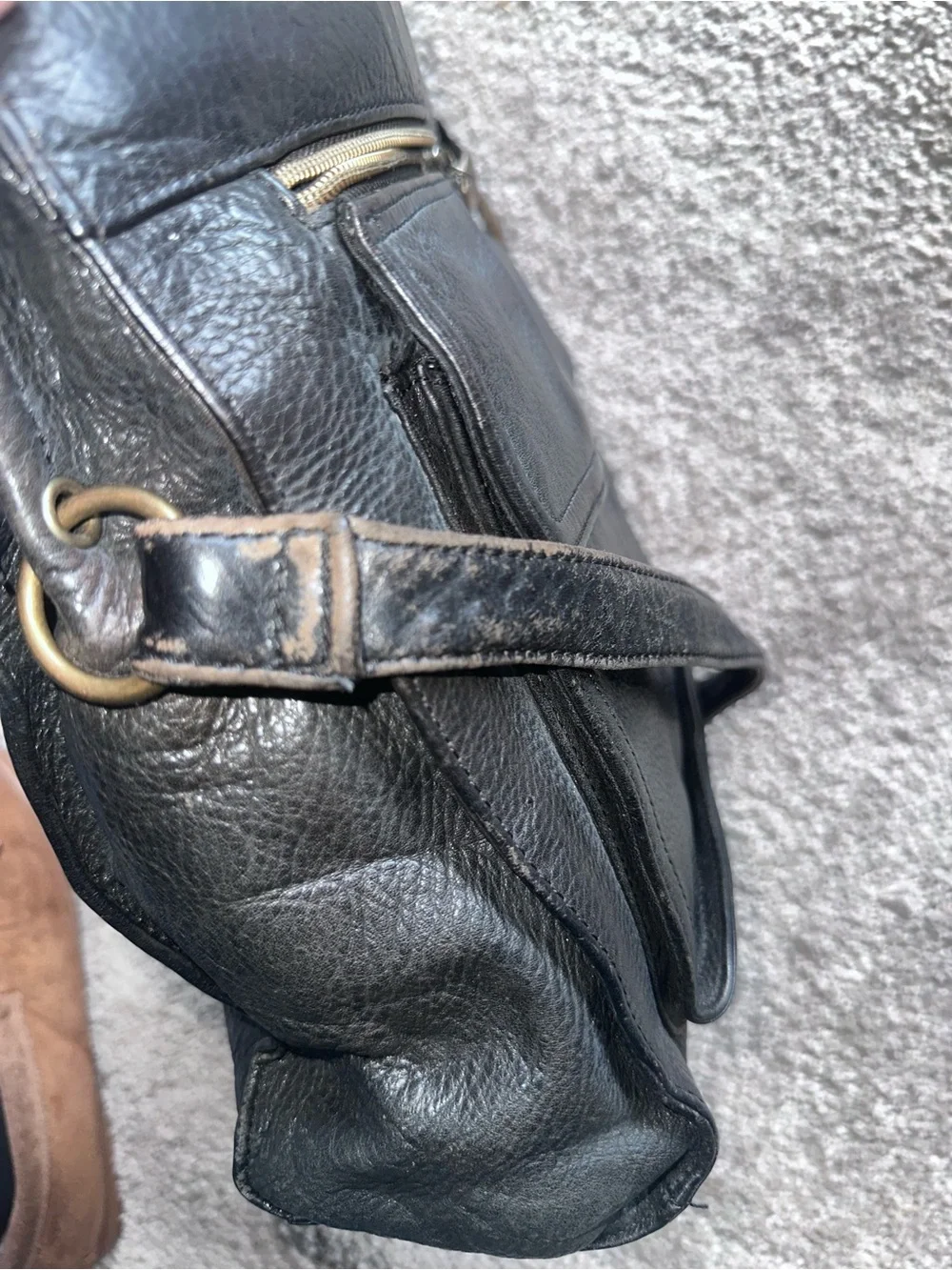 Fossil Black Leather Messenger Crossbody